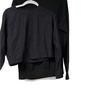 Classic Black Crew Neck Sweater & crop top M bundle textured classic